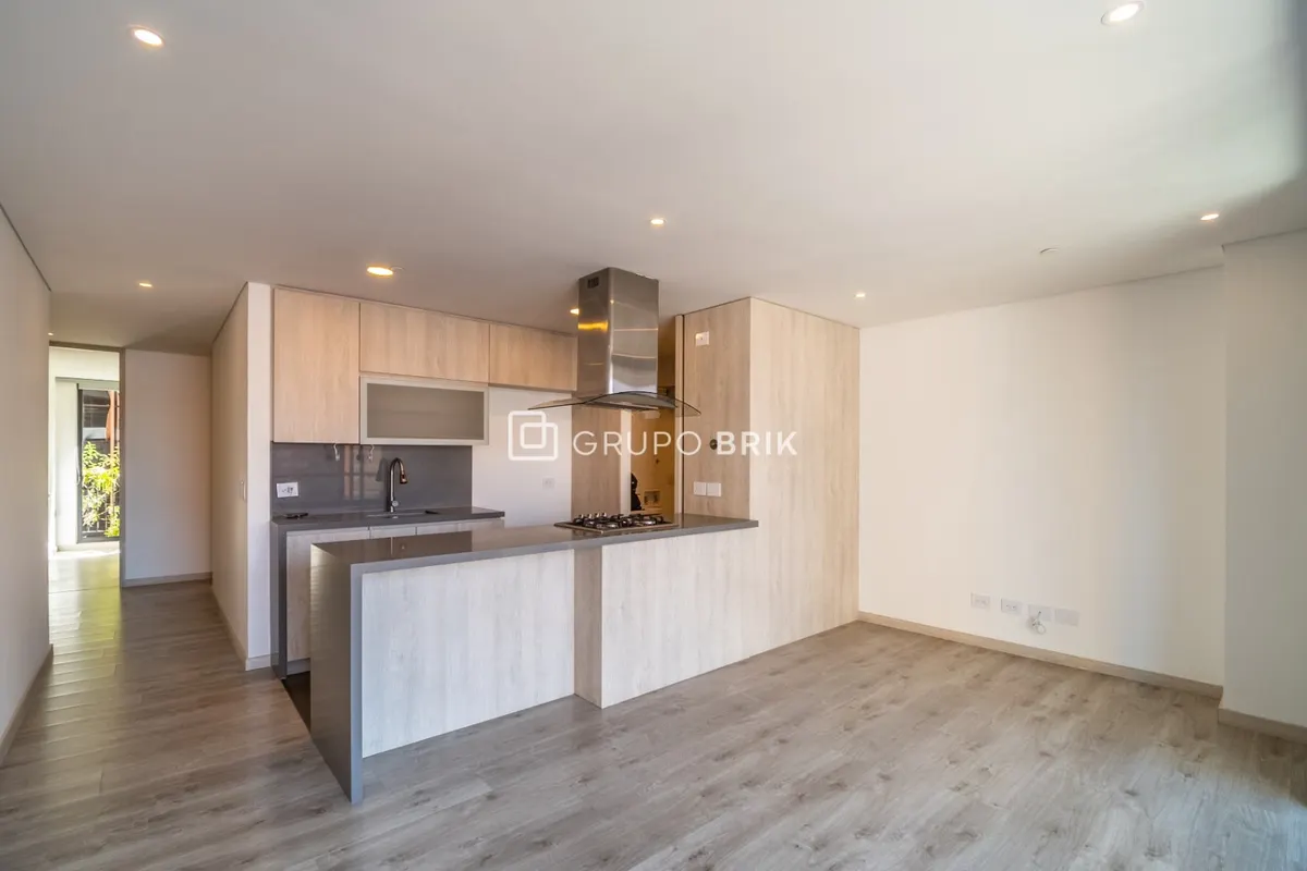 3-bed apartment for sale in El Poblado, Medellín: photo 2 of 16
